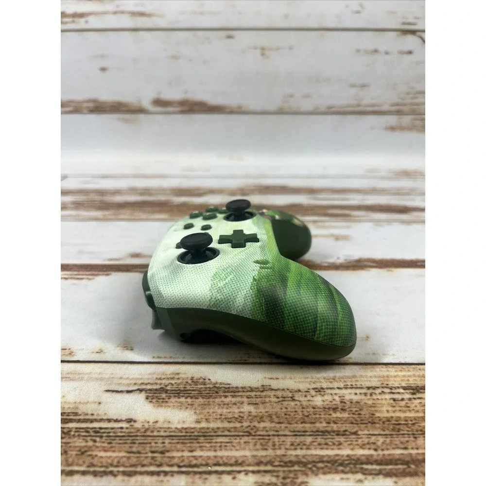 Green Themed Wireless Game Controller - Zelda Artwork
